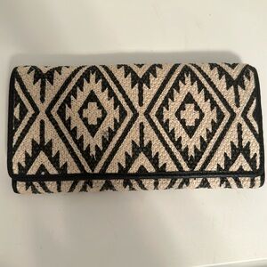 Myra Aztec Wallet